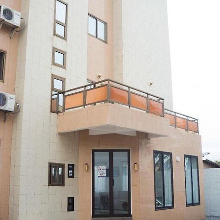 Hotel Marbella Lomé Exterior photo
