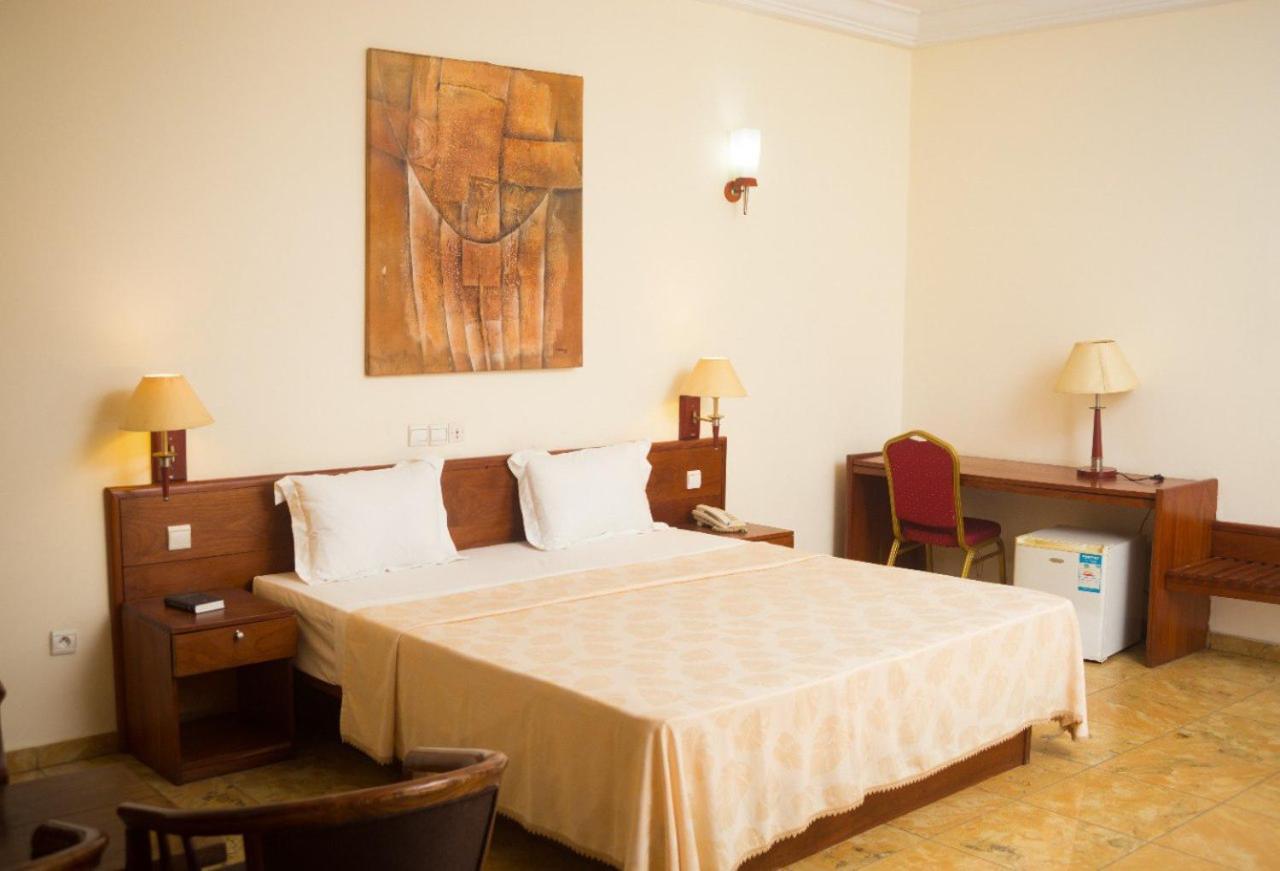 Hotel Marbella Lomé Exterior photo