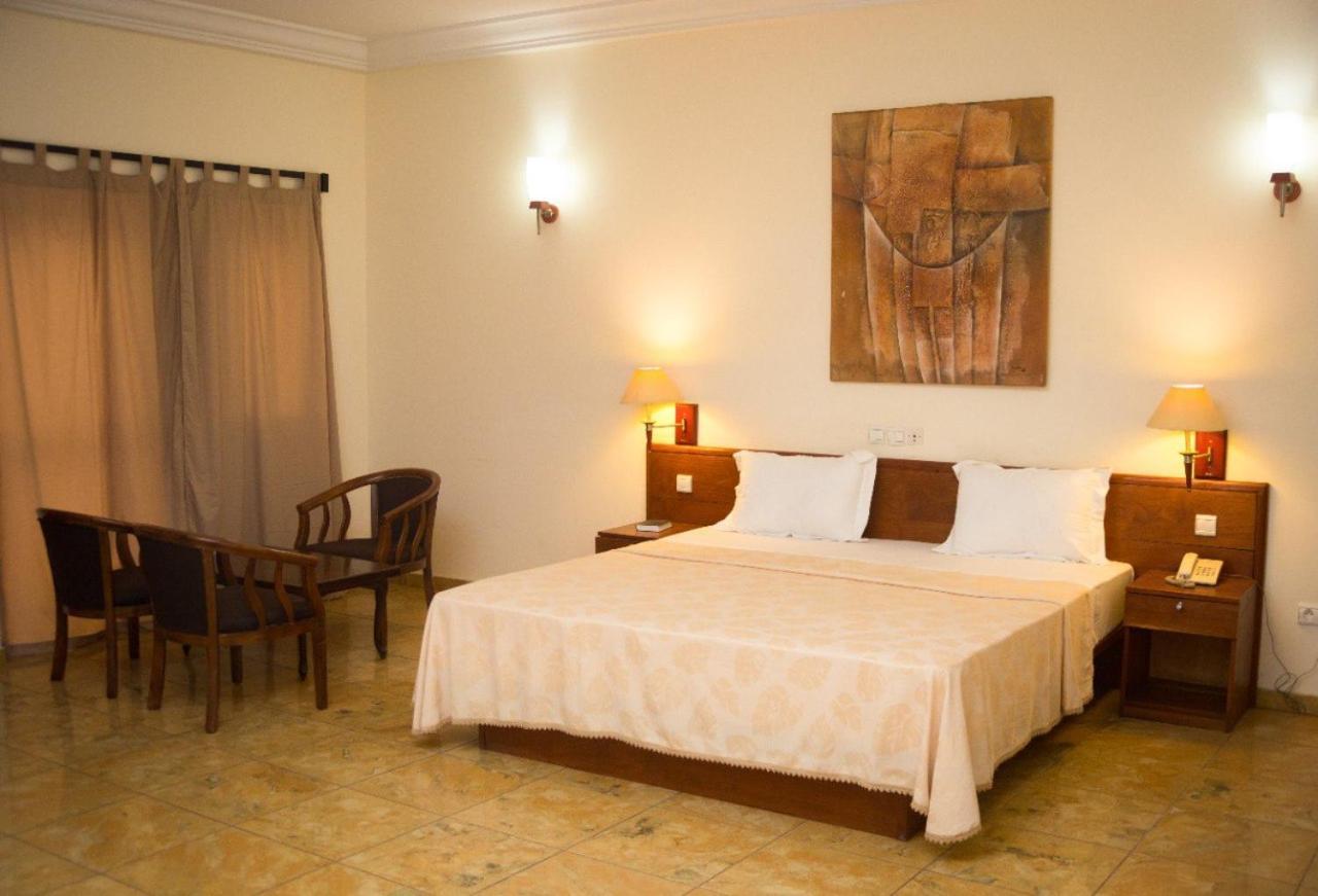 Hotel Marbella Lomé Exterior photo